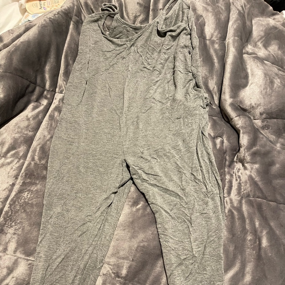 Maternity gray jumper by Bumpstart Motherhood maternity size medium